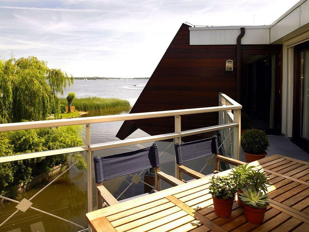 Hotelsuites De Driesprong Loosdrecht Buitenkant foto